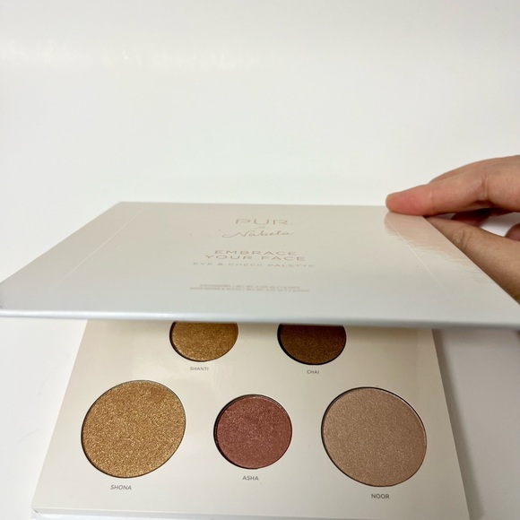 PÜR xo Nabela Embrace Your Face Eye & Cheek Palette - Picture 3 of 5